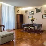 Luxury Art Atelier Apartment